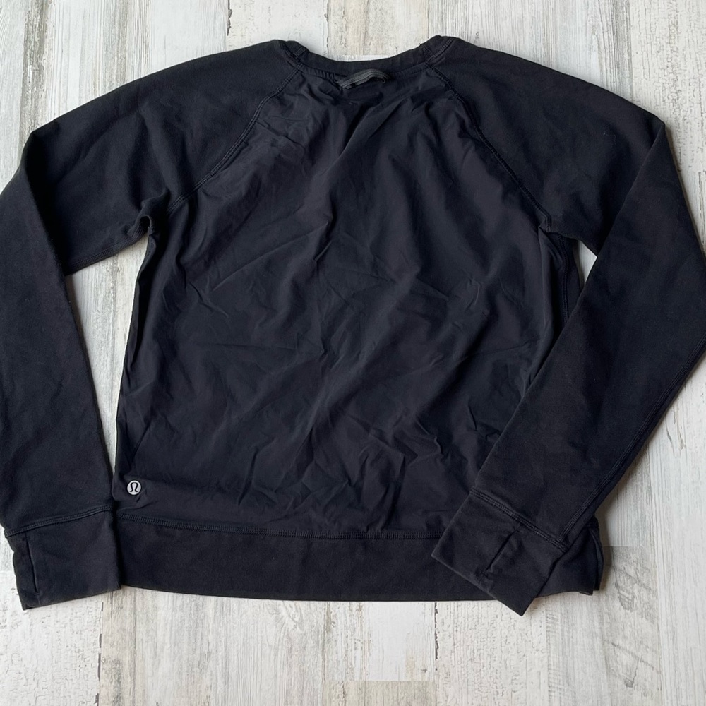 Lululemon long sleeve 8